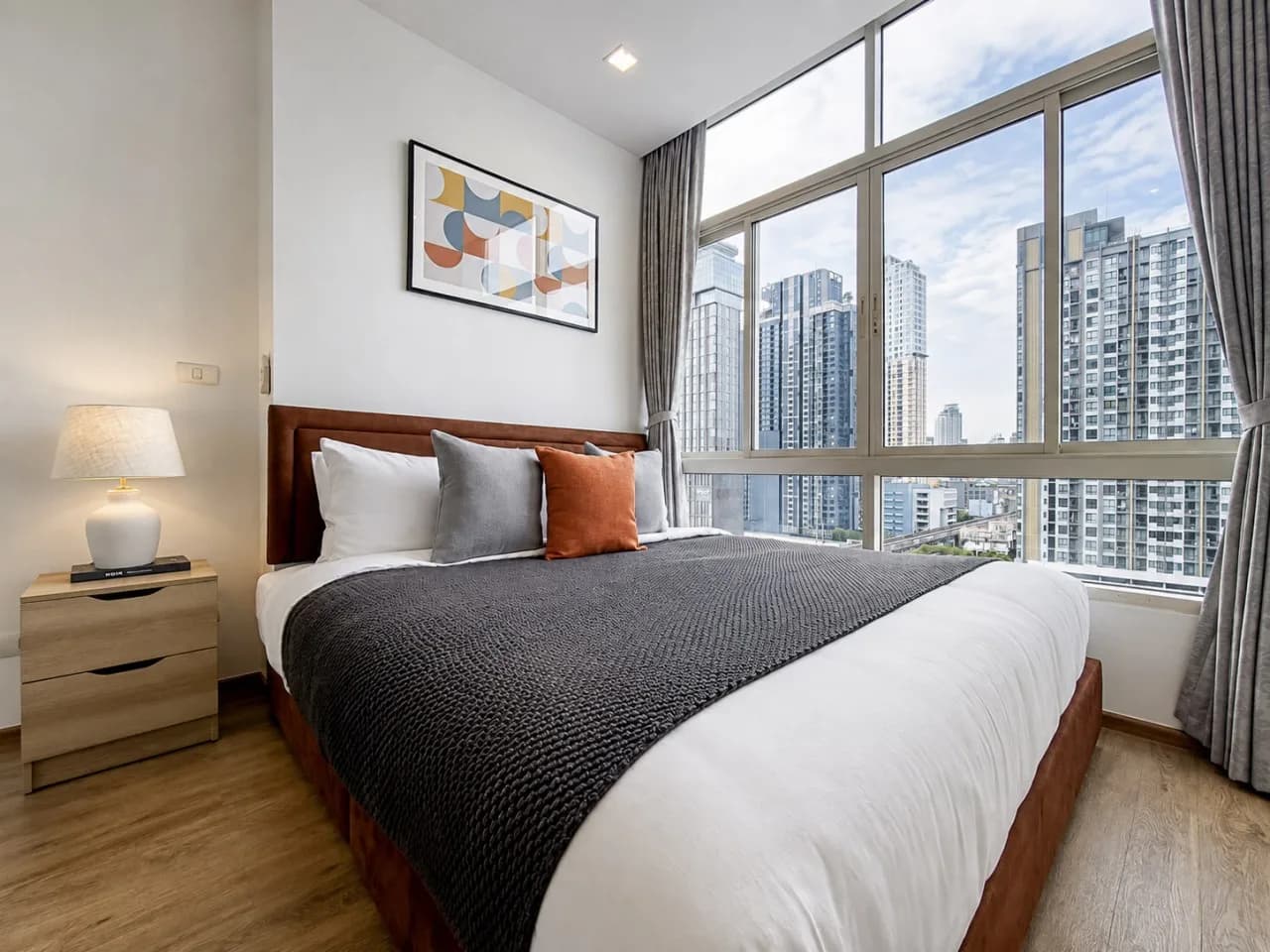 A listing in On Nut & east